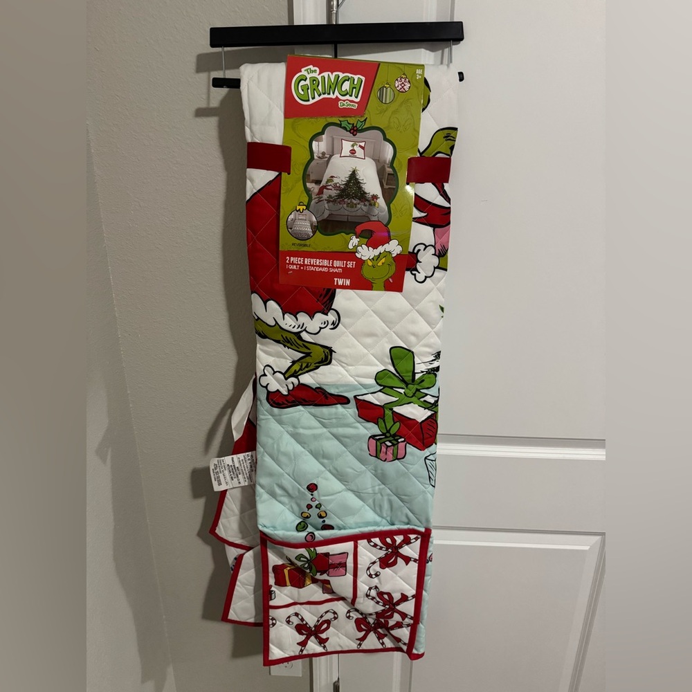 COPY - The Grinch Quilt Set TWIN